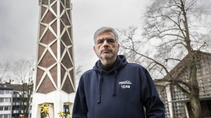 Evangelische Kirche in Düsseldorf: Gemeinde verliert Pfarrer und Kirche