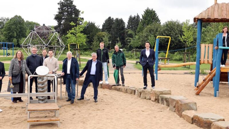 In Mönchengladbach: Neue Grünanlage in Wohngebiet eröffnet – mit Erdbeeren