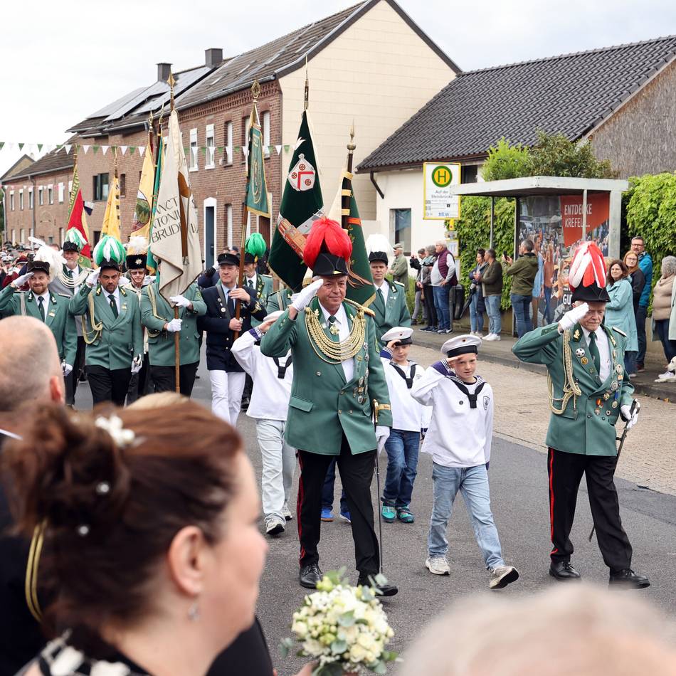 Schützenfest in Mönchengladbach: Wanlo feiert mit Großem Zapfenstreich und Festumzug