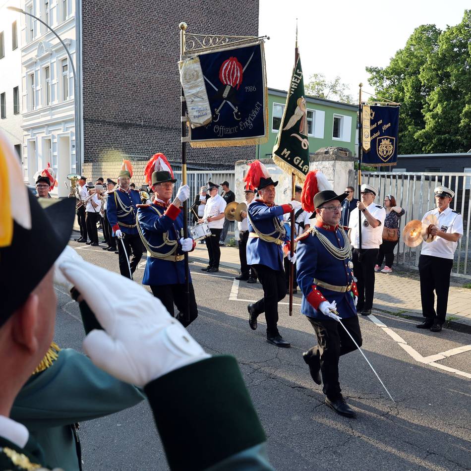 Schützenfest-Saison in Mönchengladbach: Ein glücklicher König und hohe Ehrungen im Westend