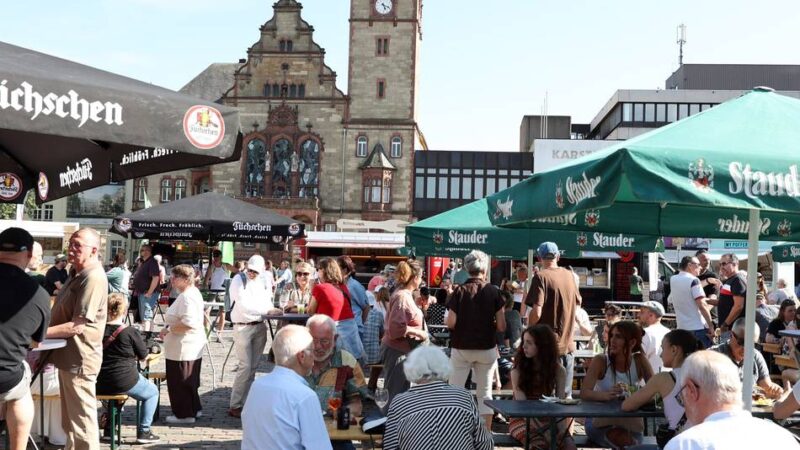 Streetfood in Mönchengladbach: Der erste Feierabendmarkt in der Stadt hatte Premiere