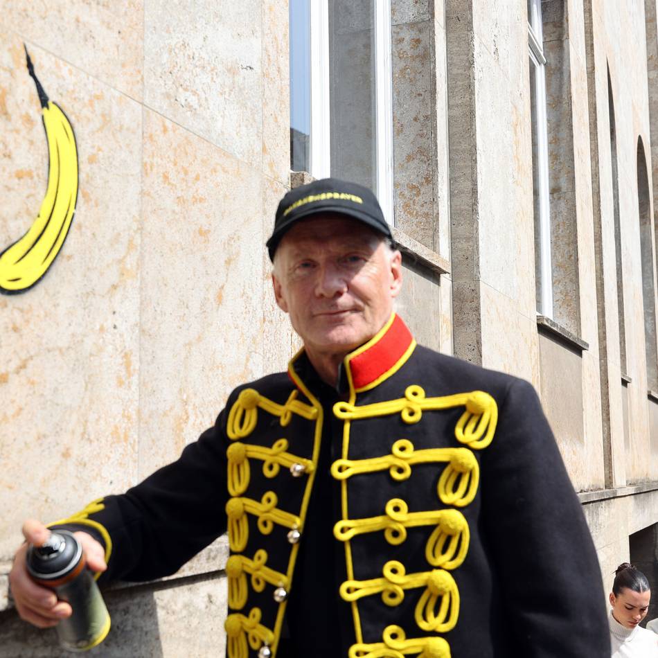 Ausstellung in Mönchengladbach: Warum für Künstler Thomas Baumgärtel die Banane mehr als eine Frucht ist