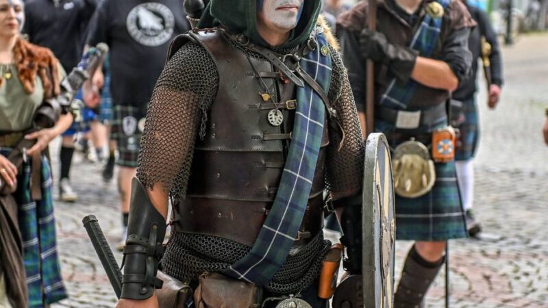Highland-Games 2026 in Kempen: Clanschild verschwunden –  Clan MacMahoon sucht Hilfe