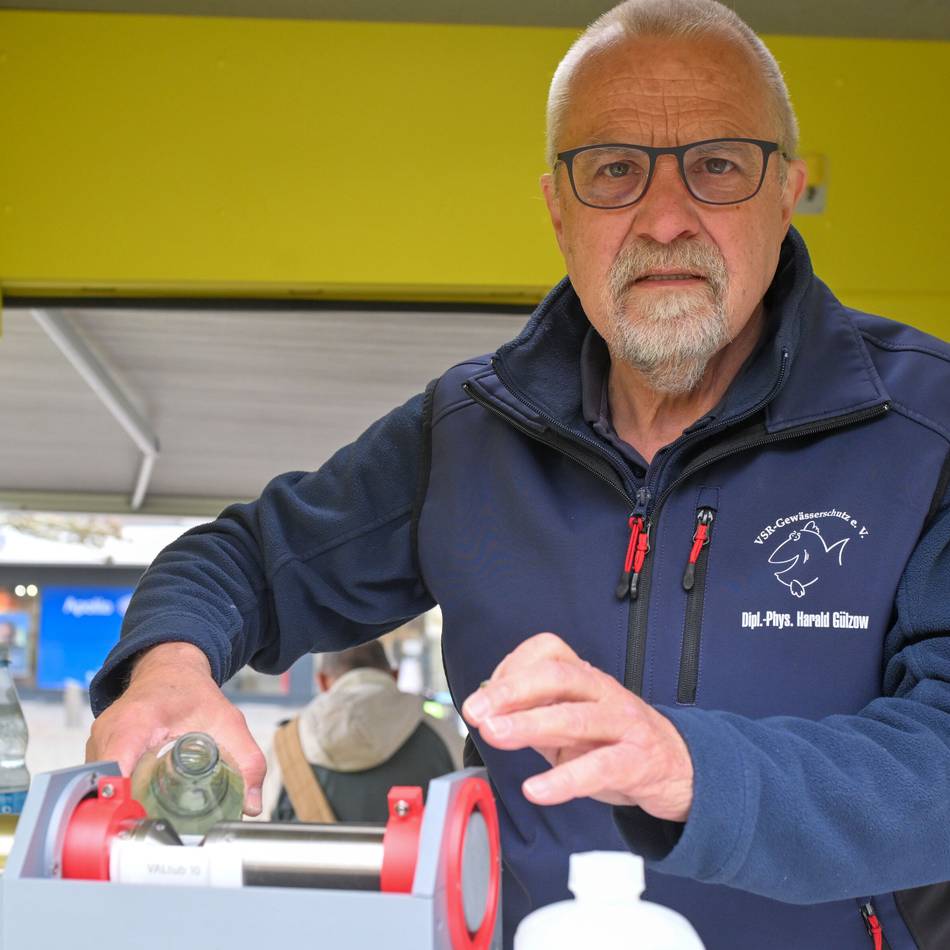 Trinkwasser im Kreis Mettmann: Gelb-braune Brühe statt klarem Wasser aus Privatbrunnen