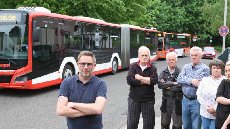 Langwierige Baustelle in Leverkusen-Schlebusch: Busverkehr zermürbt Anwohner am Dünnwalder Grenzweg