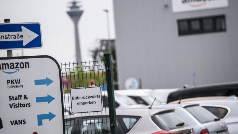 Mit Stadtwerke Düsseldorf: Amazon will 10.000-Quadratmeter-Halle zu Ladepark für Lieferfahrzeuge umbauen