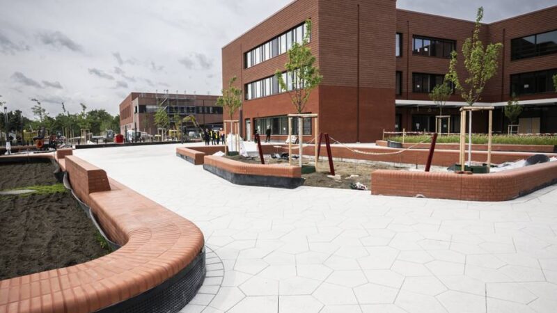 Blick ins neue Luisen-Gymnasium: Finale für Düsseldorfs bislang teuerstes Schulprojekt