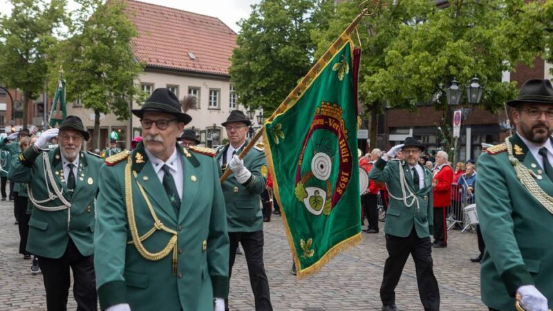 Schützen- und Heimatfest am Himmelfahrtswochenende: Hülser trotzen dem Regen