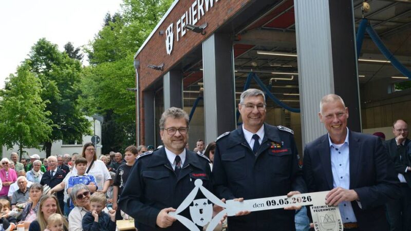 Feuerwehr in Kleve: Neues Gerätehaus in Materborn eingeweiht – „Das ist als Projekt für NRW einzigartig“