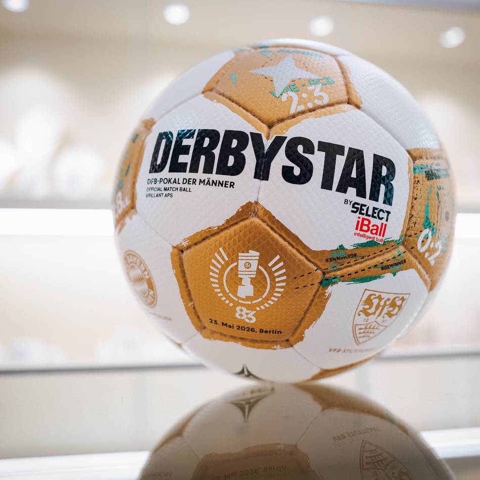 Ball aus Goch fürs DFB-Pokalfinale: Revolution im deutschen Profifußball: Endlich ehrliche Abseitsentscheidungen