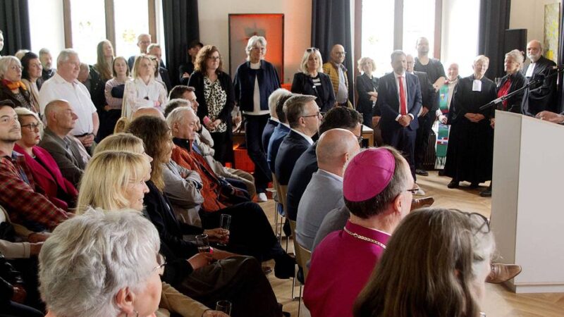 Festakt im Ratssaal: Rheinberger erobern ihr neues Altes Rathaus