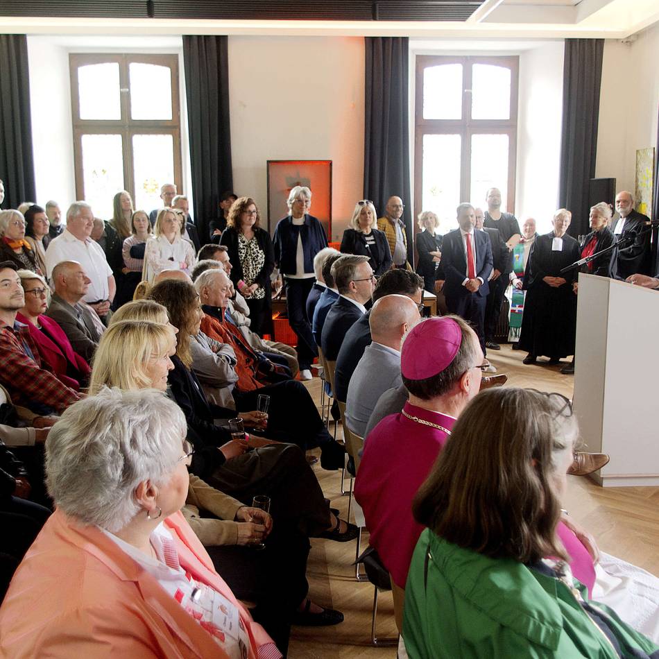 Festakt im Ratssaal: Rheinberger erobern ihr neues Altes Rathaus