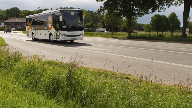 Schulweg-Sicherheit in Sonsbeck: Mehr als die Hälfte der Bushaltestellen ohne Licht