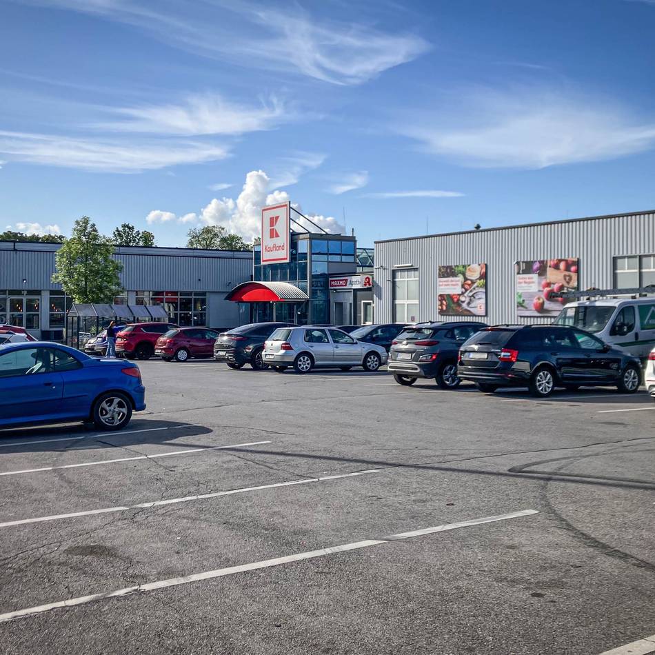 Diebstahlserie bei Kaufland in Grevenbroich: Polizei warnt – „Sind an diesem Ort verstärkt mit Beamten im Einsatz“