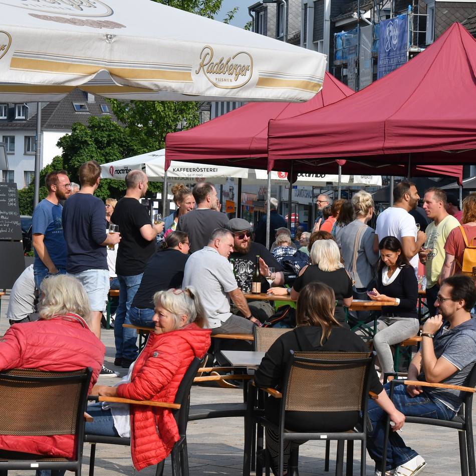 Innenstadt von Radevormwald: Am Freitag startet die Saison des Feierabendmarkts