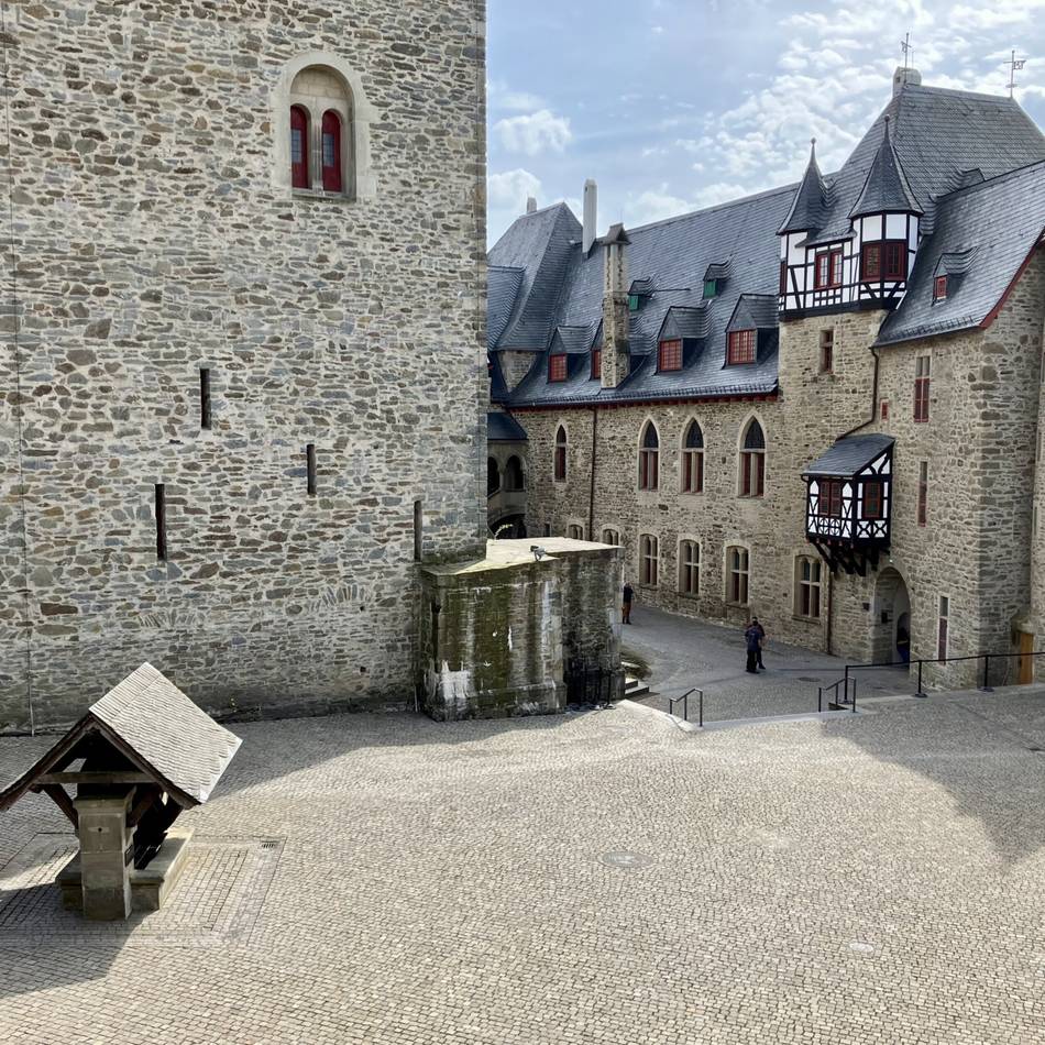 Zig-Millionen-Sanierung auf der Zielgeraden: Schloss Burg – schöner denn je