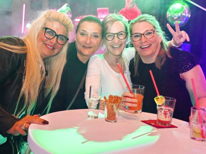 Wemelskirchen tanzt in den Mai: Partyabend mit ganz unterschiedlichen Sounds
