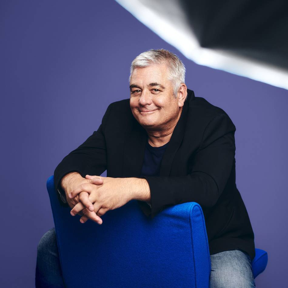 Comedy in Kevelaer: Ingo Oschmann bringt sein neues Programm „HerzScherz“ auf die Bühne