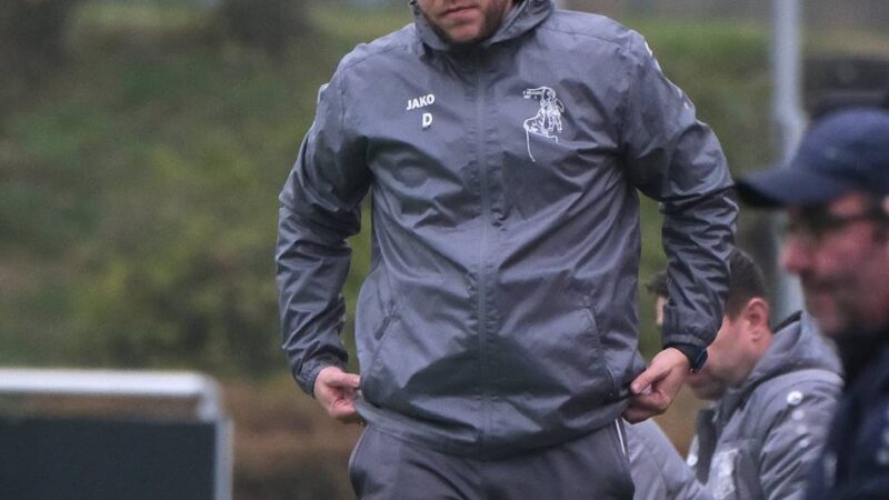 Kreispokalfinale in Wuppertal: 1. FC Wülfrath zwischen Abstiegsangst und Pokaltraum
