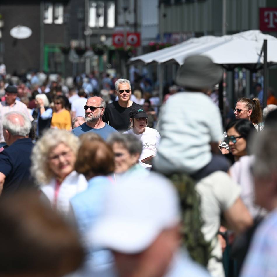 Verkaufsoffener Sonntag in Wermelskirchen: Autofreie Innenstadt wird wieder zur Festmeile