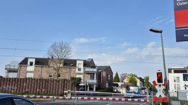 Bahnübergang Meerbusch-Osterath: Reparatur der zerstörten Schranke kostet 200.000 Euro