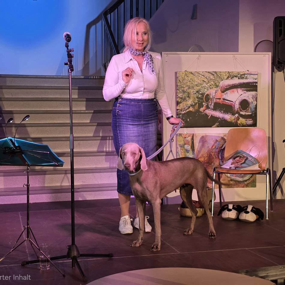 Kabarettabend im Hückeswagener Haus Zach: Wenn ein Hund beim Lösen philosophisch wird