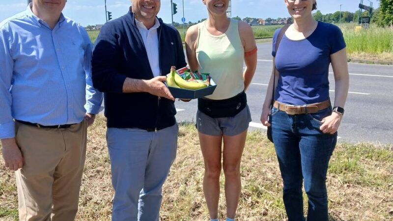 Etappenziel in Büttgen: Extremsportlerin läuft 356. Marathon am Stück