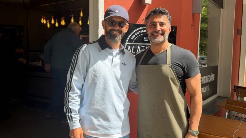 Edel-Fast-Food in Düsseldorf: Schalke-Trainer bei Döner-Eröffnung in Oberkassel