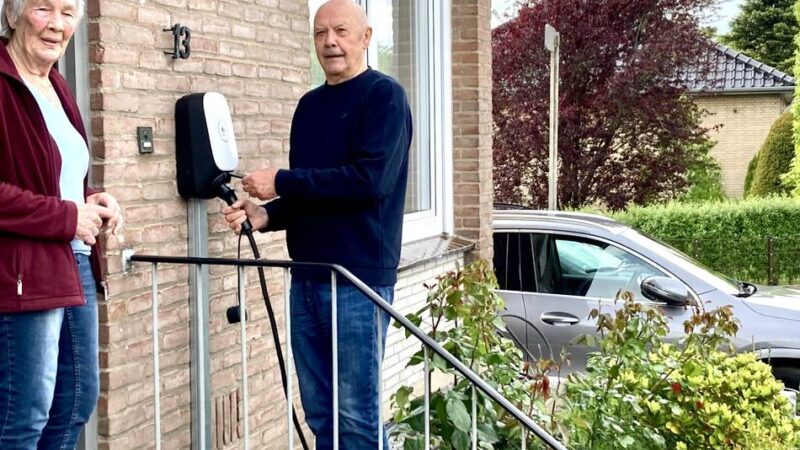 Stadt droht mit 5000 Euro Zwangsgeld : Ärger um E-Auto-Stellplatz – Weseler Ehepaar im Clinch mit der Stadt