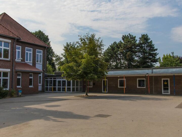 Bildungspolitik in Korschenbroich: Weniger Kinder, steigende Kosten für die Betreuung