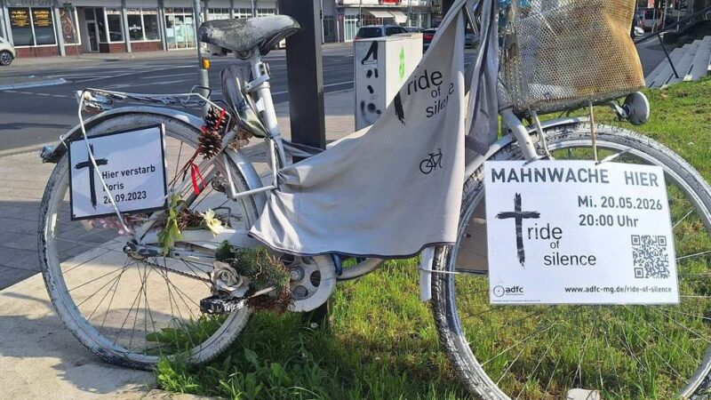 „Ride of Silence“ am Mittwoch: 50 Radler fahren schweigend durch Mönchengladbach