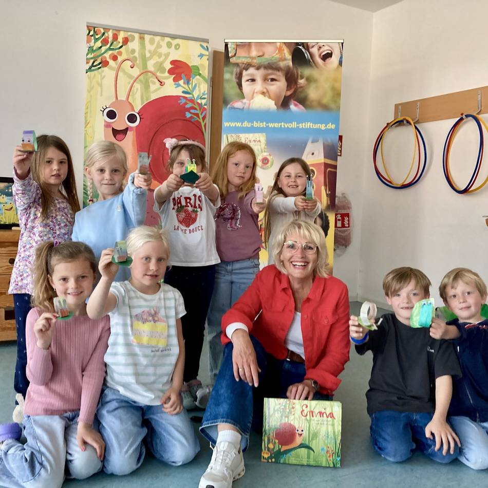 Lesung mit Heidi Leenen: „Gemeinsam machen wir die Welt bunt“