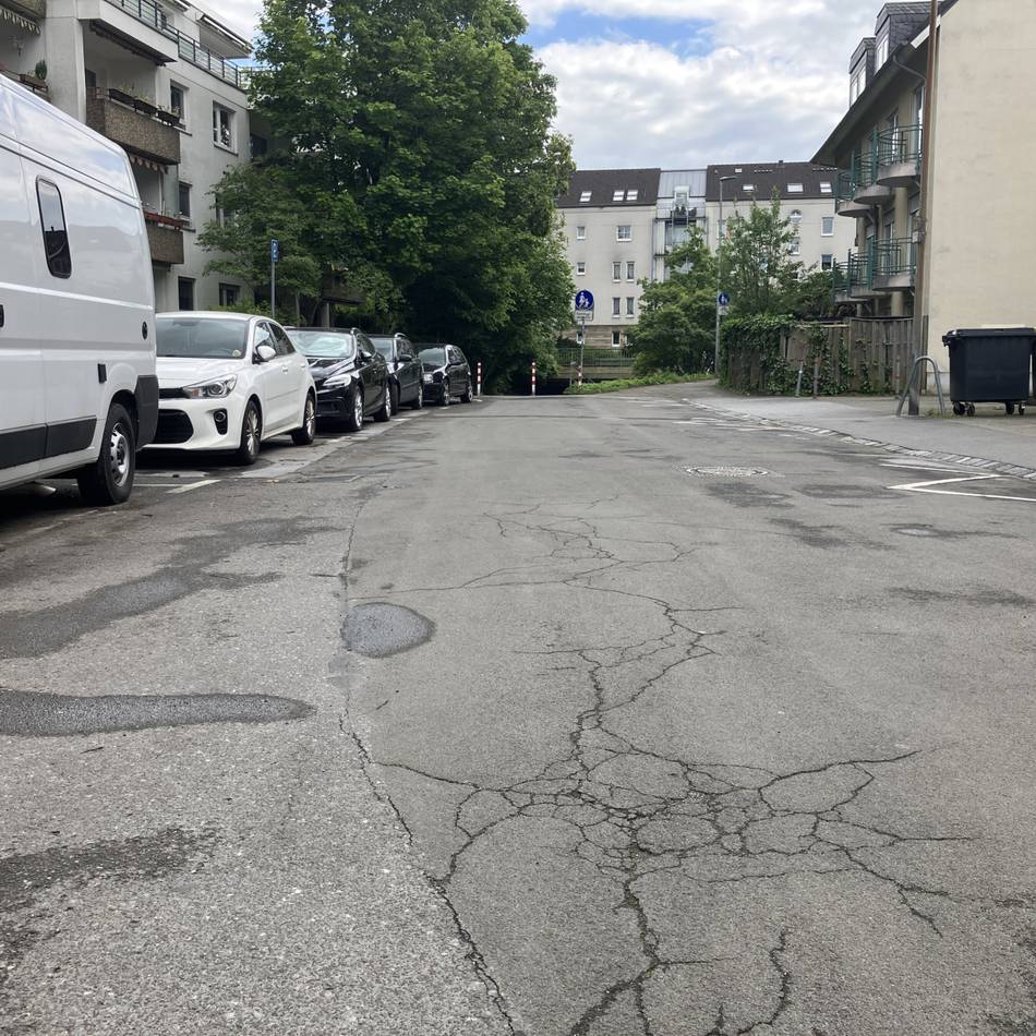 Verkehr in Hilden: Stadt erneuert mehrere Asphaltdecken – diese Straßen sind betroffen