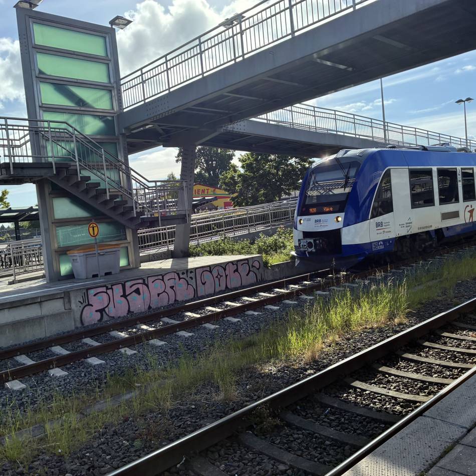 Zug fährt von Kleve nur bis Kempen: Weiche defekt – Ausfälle beim Niersexpress