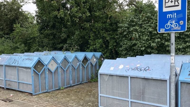 S-Bahnhof in Büttgen: „Katastrophaler Zustand“ – Fahrradboxen werden ersetzt