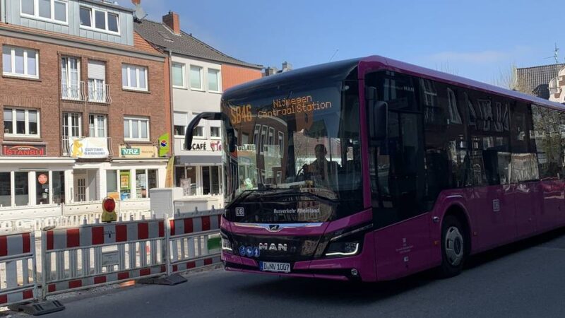 Über Weeze und Goch: Wegen der guten Resonanz – mehr Haltestellen für Bus von Kevelaer nach Nimwegen