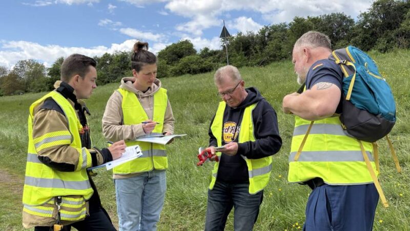 Zwölf neue Deichläufer: Sie überwachen den Deich am Rhein – und schützen Dormagen