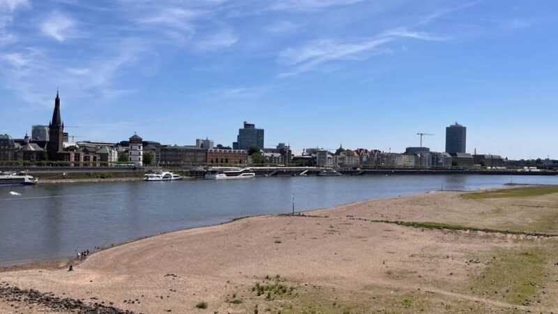 Wetter in Düsseldorf: Rheinpegel fällt auf nur noch einen Meter – Baden jetzt noch gefährlicher