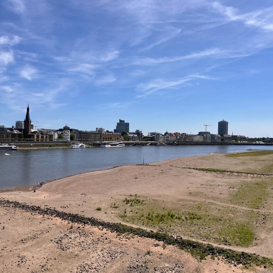 Wetter in Düsseldorf: Rheinpegel fällt auf nur noch einen Meter – Baden jetzt noch gefährlicher