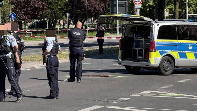 Vorfall am 1. Mai: Drei Polizeikugeln trafen den nackten Mann in Mönchengladbach