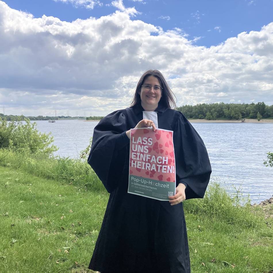 Spontan heiraten in Voerde: Kostenlose Tattoos und Segen – Pop-up-Hochzeit mit Extras