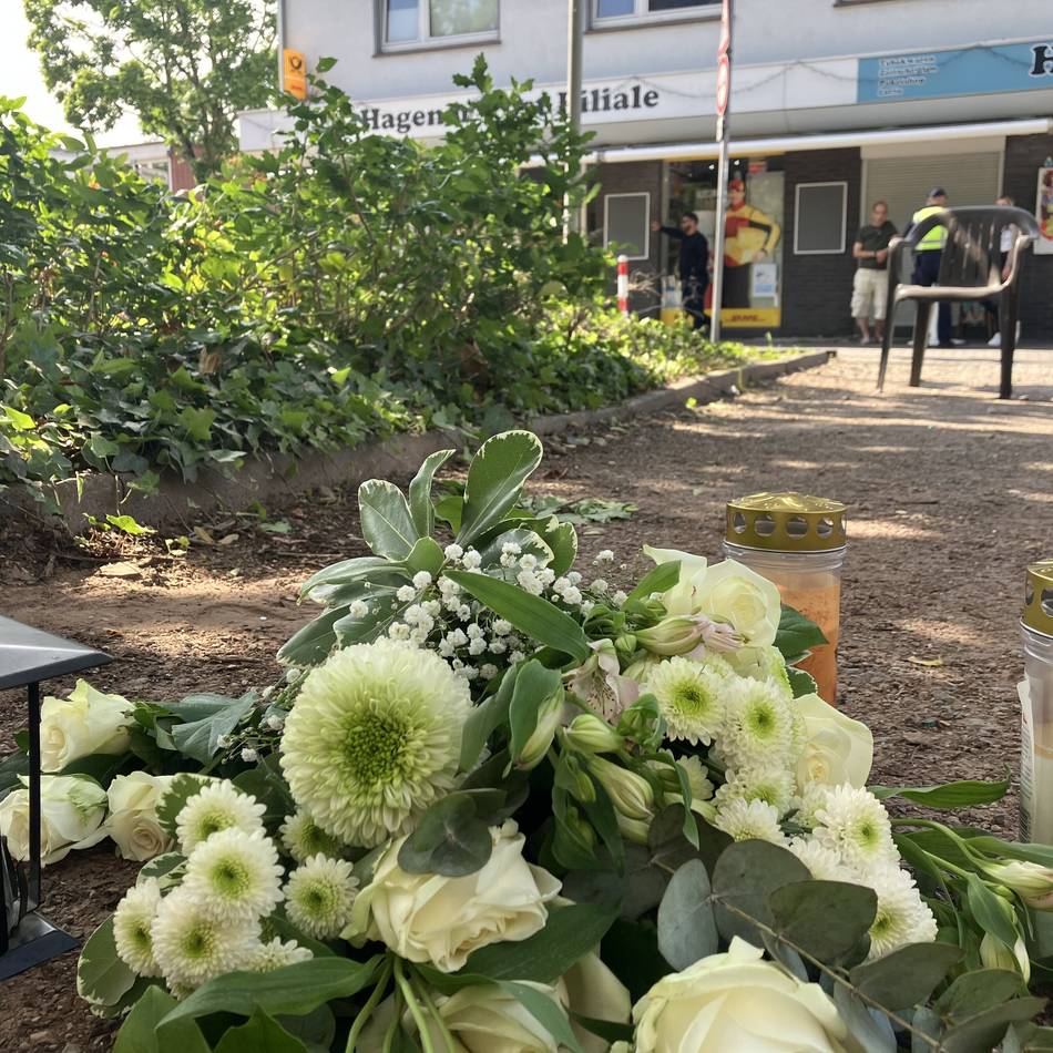 Schwerer Unfall: Zwei tote Kinder in Dinslaken – medizinischer Notfall bei Fahrerin der Auslöser?