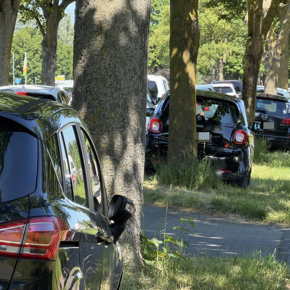 Pfingsten an der Xantener Südsee: Stau auf Zufahrtsstraßen zum Naturbad – Stadt will Situation besprechen
