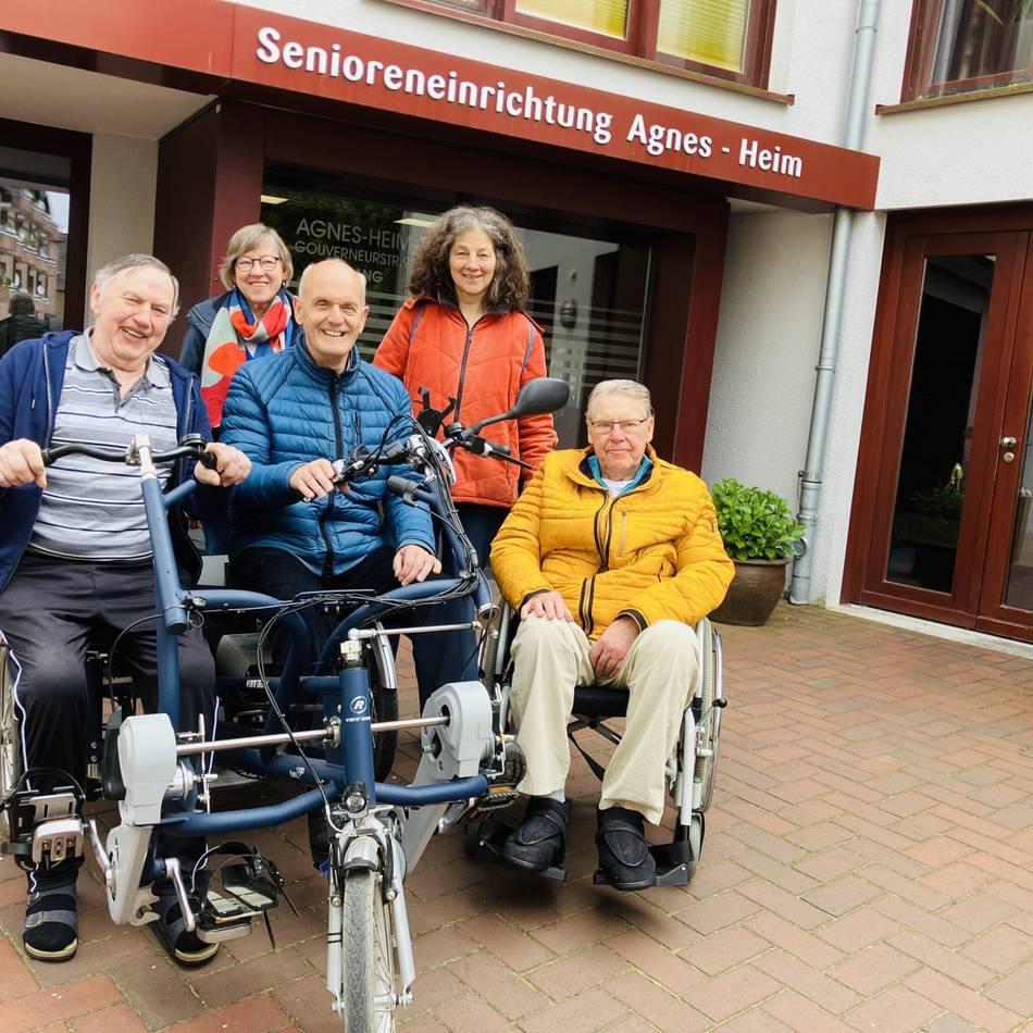 Angebot der Caritas Rees: Mit dem Paralleltandem auf Erkundungstour