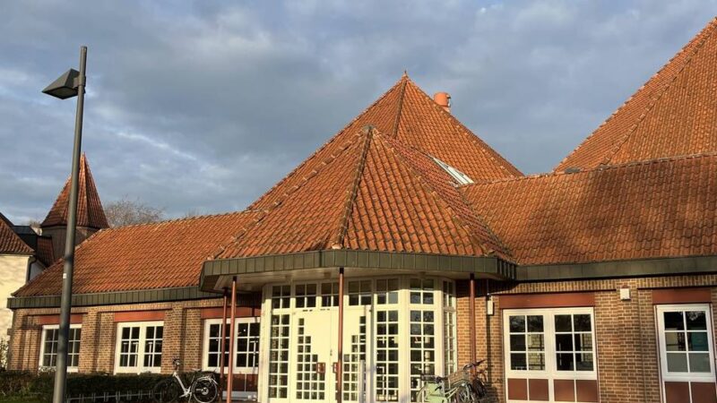 Theaterworkshop in Goch: Kinder tanzen und spielen Theater im Kastell