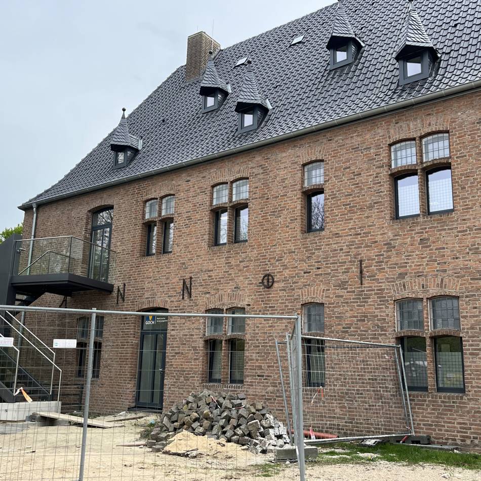 Am Klosterplatz: Zweiter Kinderarzt
nimmt Arbeit in
Gochs MVZ auf