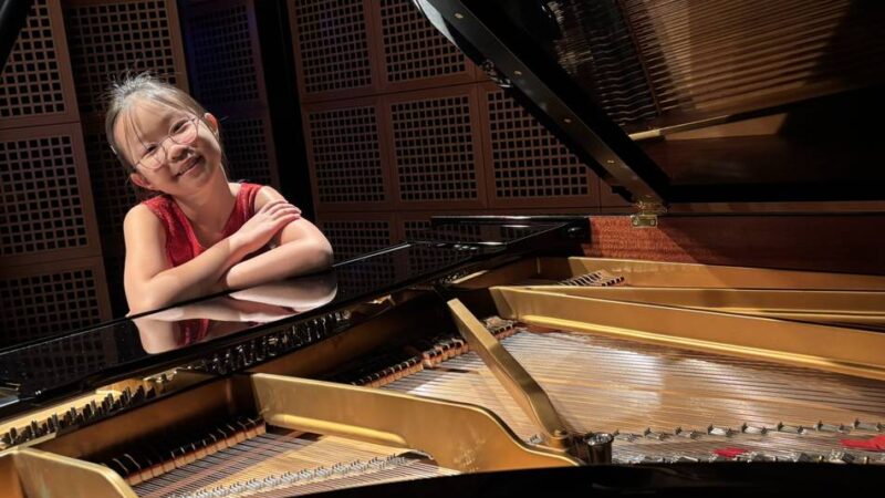 Zehnjähriges Ausnahmetalent am Klavier: Eileen Zhang aus Mönchengladbach – „Ich möchte Konzertpianistin werden“