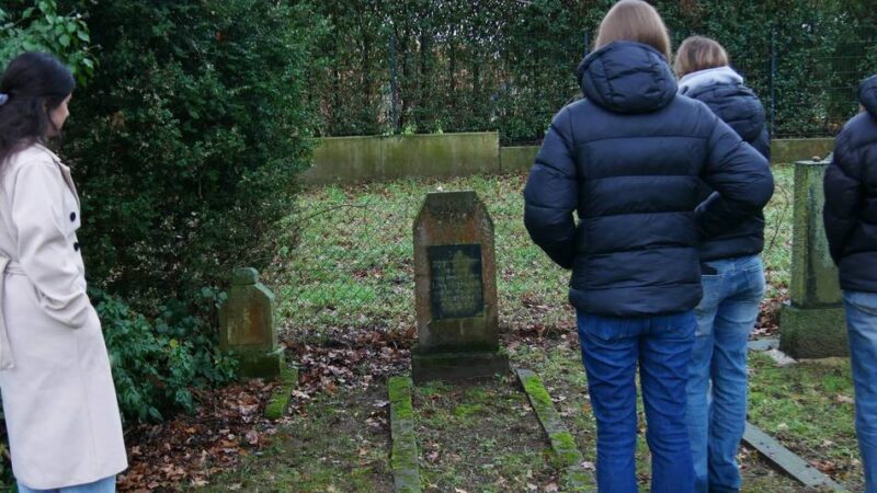 Neue Ausstellung in Grevenbroich: „Es gibt keine Tora mehr, kein einziges Gemeindemitglied“
