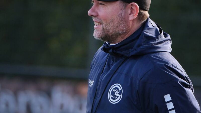 Nun ist alles geklärt: Die U23 von 04/19 hält an Trainer Andreas Voss fest