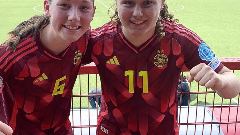 Borussia-Talente bei der U17-EM: Itgenshorst und Giesen feiern den EM-Titel